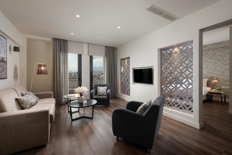 Urban Nest - Suites & Apartments - image 9