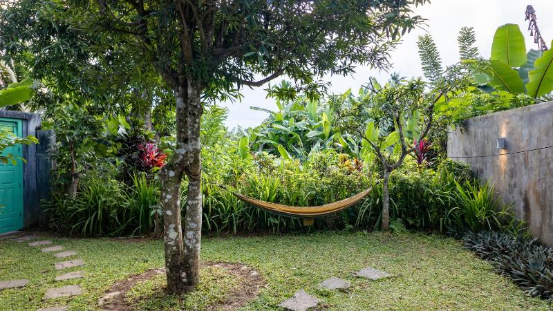 Your Dream Bungalow Mirissa - Walk to Mirissa Beach - image 3