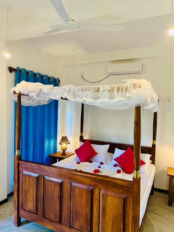 Sunburst Villa - image 40