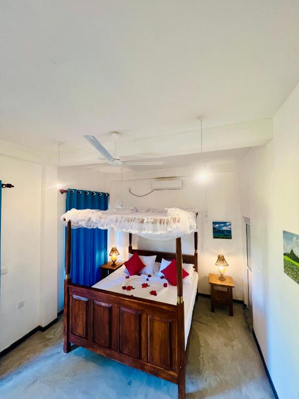 Sunburst Villa - image 32