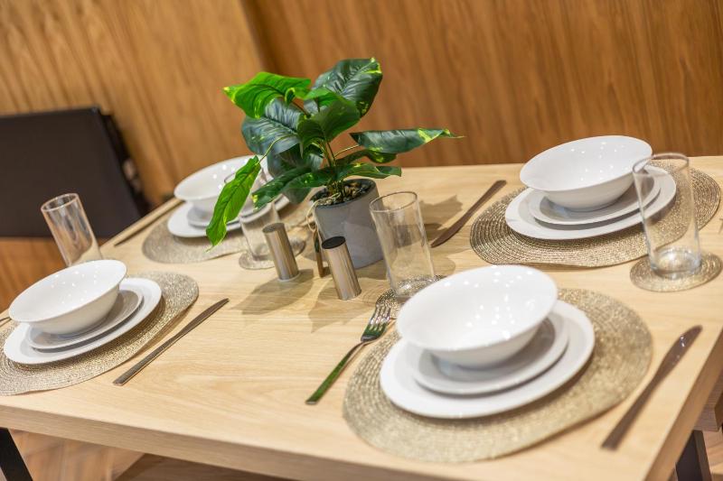 Leeds City Luxe Apartment with Parking 8 mins to station! - image 26