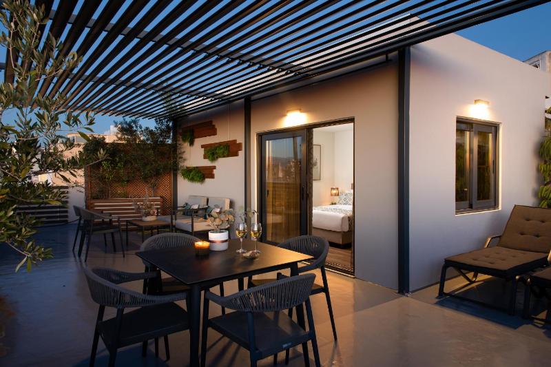 Urban Nest - Suites & Apartments - image 6