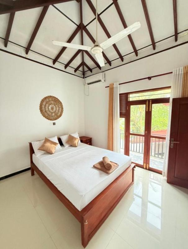 Sanjeewa's place - image 15