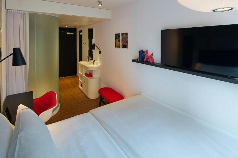 citizenM Austin Downtown - image 5