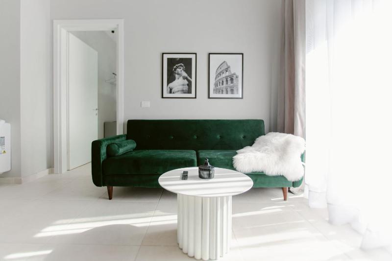 The Modern Hub Apartment - THE NEST - image 8