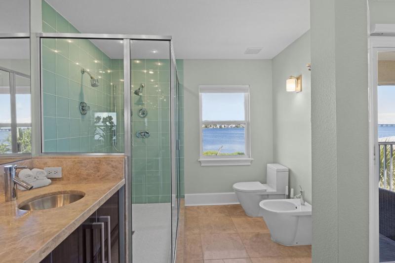 Bradenton Beach Club 301: Free Golf Cart for Jan 2026 Stay. Ask Us! by Anna Maria Life - image 34