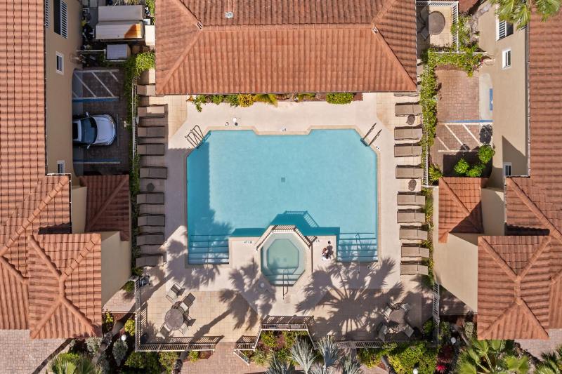 Bradenton Beach Club 301: Free Golf Cart for Jan 2026 Stay. Ask Us! by Anna Maria Life - image 5