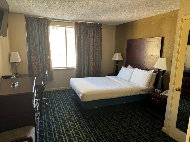 Barclay Hotel Atlanta Downtown - image 24