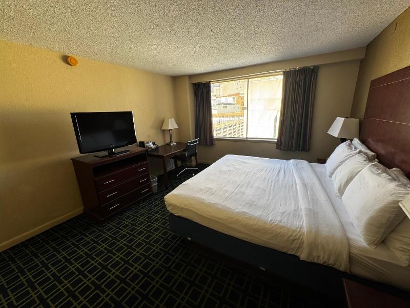 Barclay Hotel Atlanta Downtown - image 3
