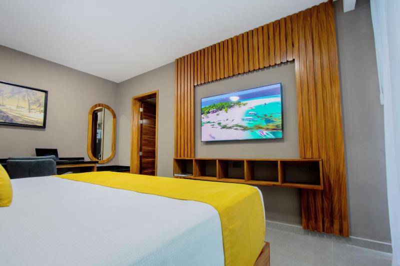 LF Hotel Boutique - image 25