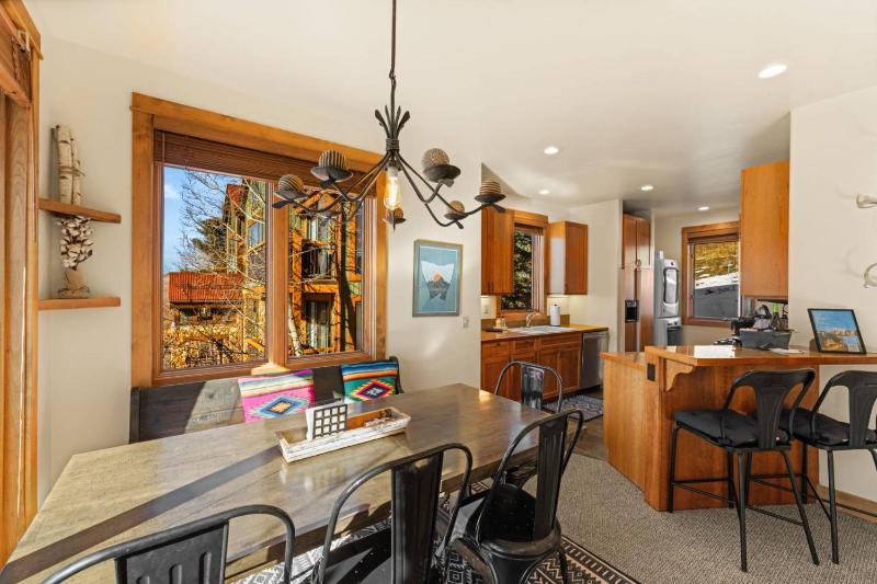 Terraces 405A ~ Meadow View - image 8