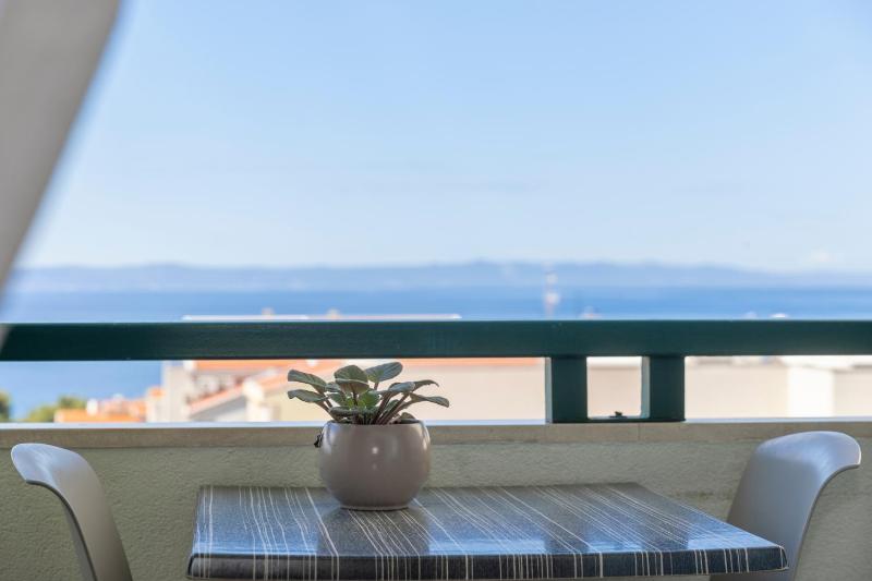 Apartments with parking space Makarska - 6632 - image 2