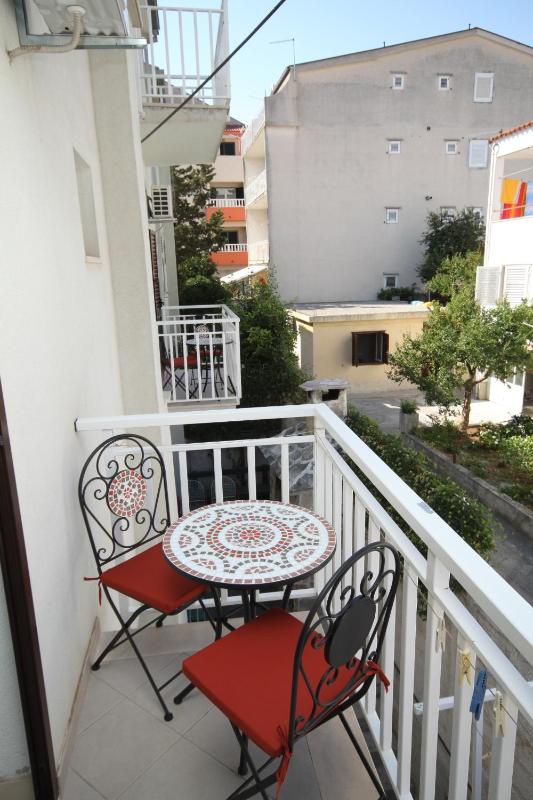 Apartments with parking space Makarska - 6632 - image 16