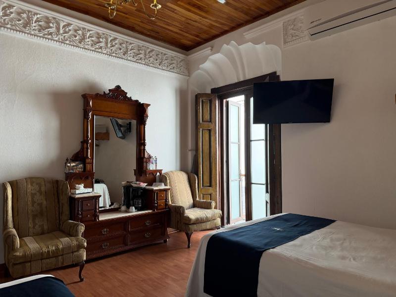 Hotel Luna - image 13
