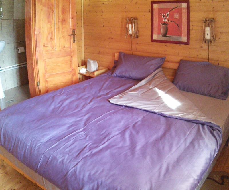 Double Room with Private Bathroom image 2