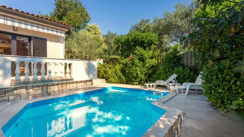 Holiday Home Villa Laura - Krk by Villas Guide - image 13
