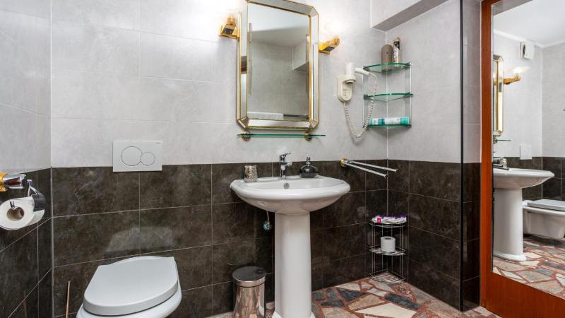 Holiday Home Villa Laura - Krk by Villas Guide - image 28