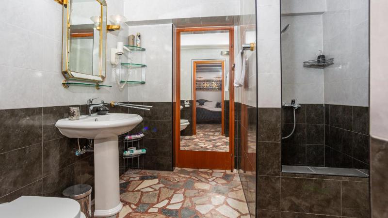 Holiday Home Villa Laura - Krk by Villas Guide - image 9