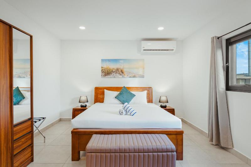Aruba Escape Spacious 5BR Villa for 12 by Bocobay - image 50