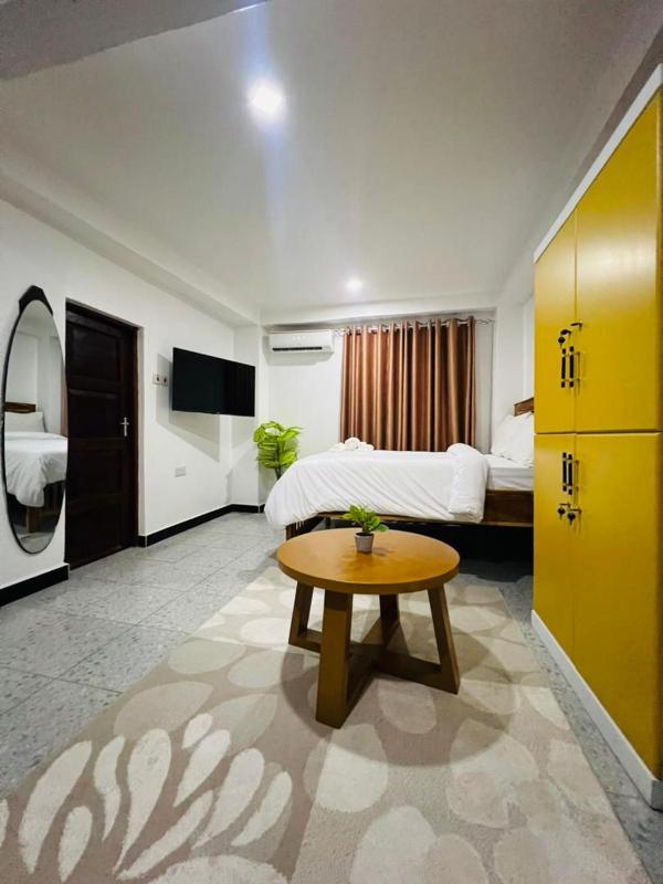 Studio Room - image 1