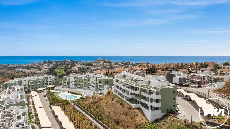 ViVi Homes - Casa la Perla - terrace - gym - pool - image 11