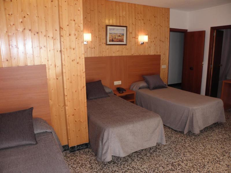 Hotel Jardín - image 16