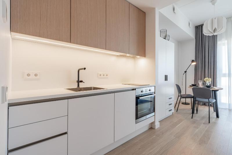 Dream Stay - Stylish Studio by the Sea 5 min from Old Town - image 4