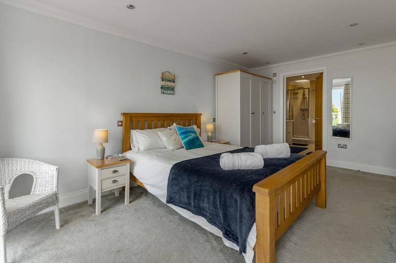 Torquay Bayview Retreat - Couples Romantic Escape - image 23
