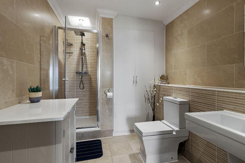 Torquay Bayview Retreat - Couples Romantic Escape - image 16