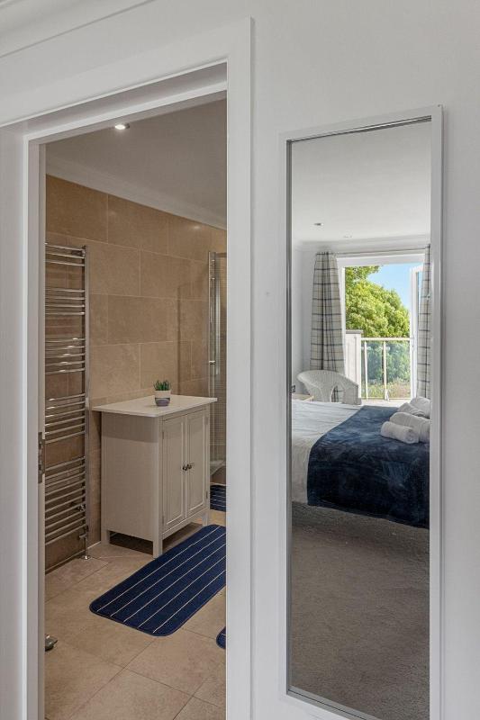 Torquay Bayview Retreat - Couples Romantic Escape - image 32