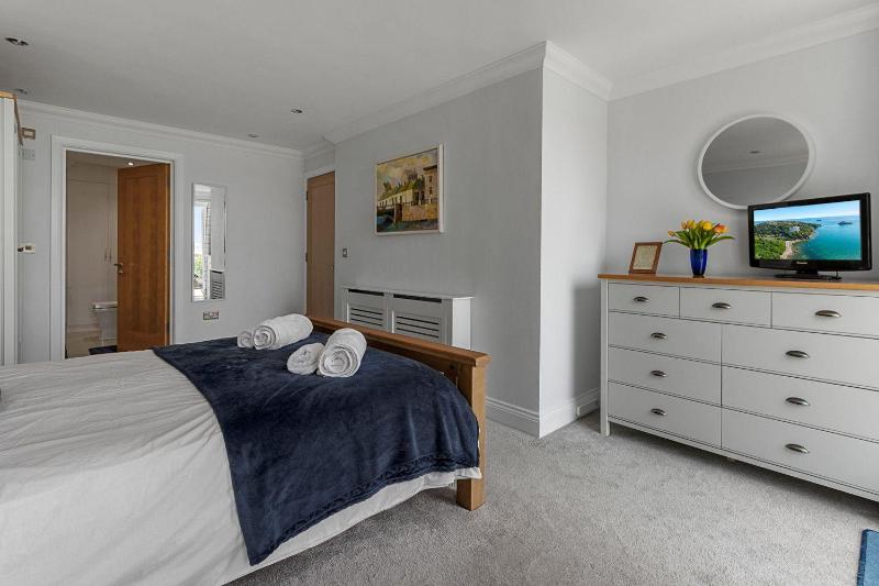 Torquay Bayview Retreat - Couples Romantic Escape - image 17