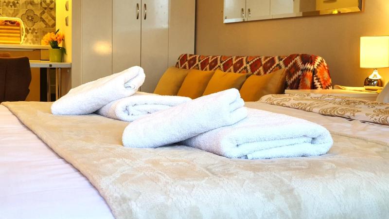 Cozy Apartment in the Heart of Athens 8-1 - image 2