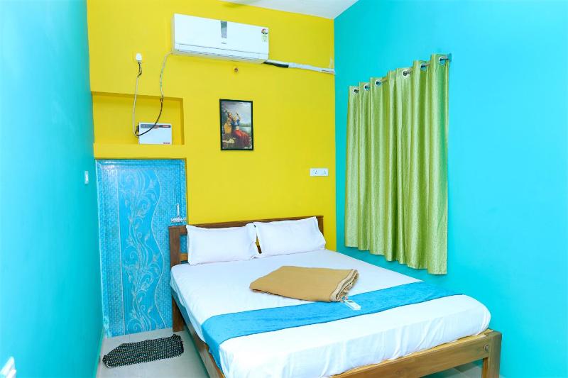 Golden View Villa - image 2