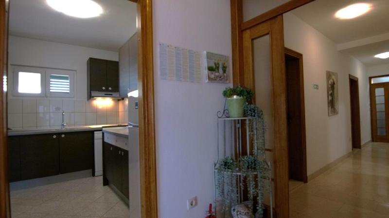 Villa Mandina - Makarska by Villas Guide - image 24