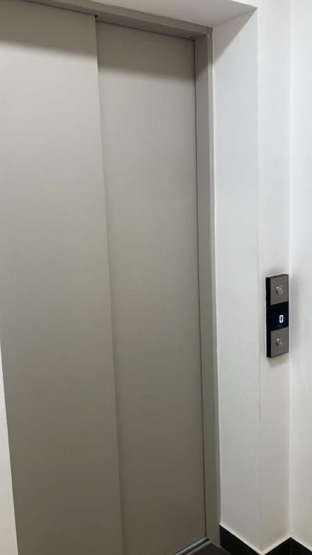 Modern Miraflores 2BR Flat Park View Balcony King Bed - image 6