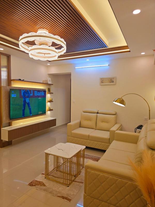 LS Luxurious apartment with cosy stay - image 1
