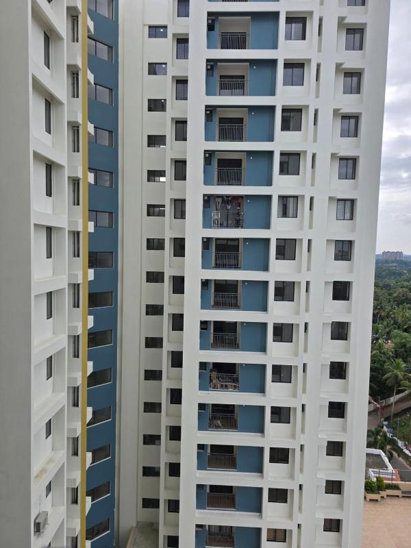 LS Luxurious apartment with cosy stay - image 2