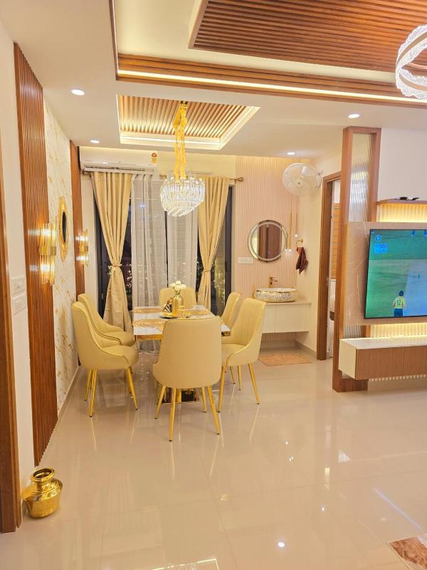 LS Luxurious apartment with cosy stay - image 14