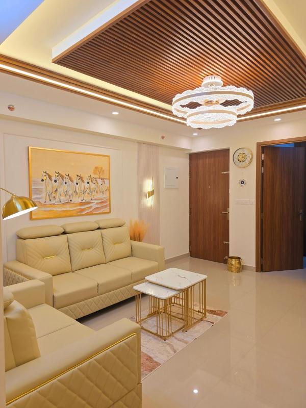 LS Luxurious apartment with cosy stay - image 22