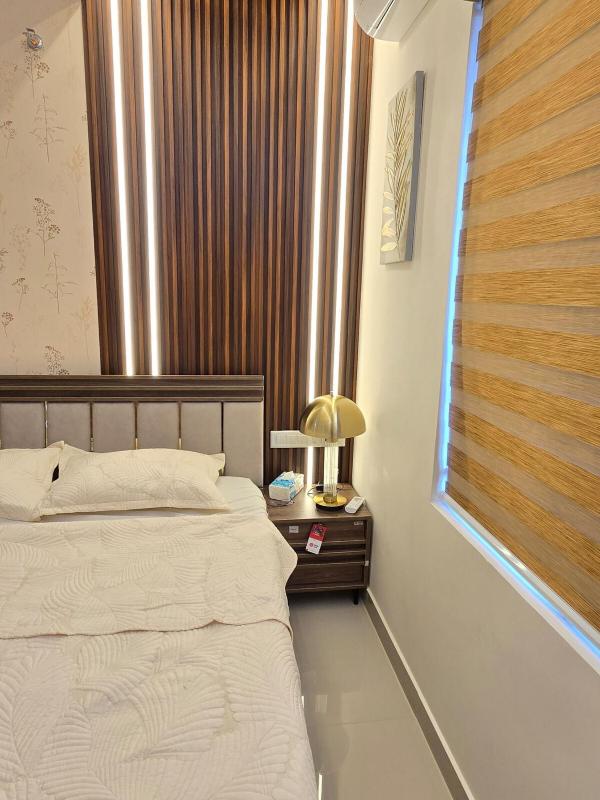 LS Luxurious apartment with cosy stay - image 17