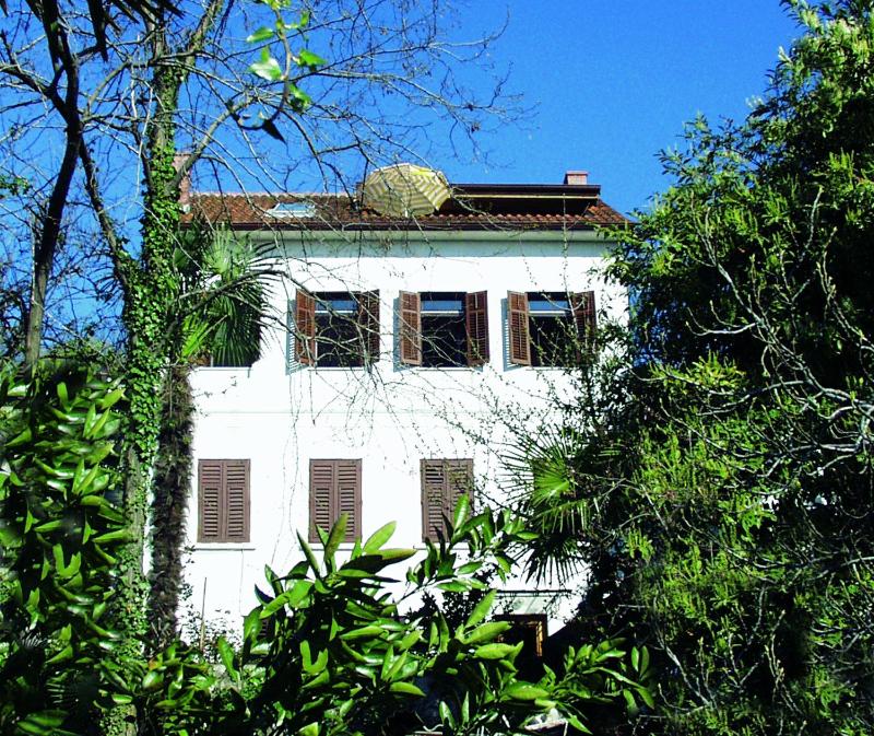 Apartments Vrutki - image 7