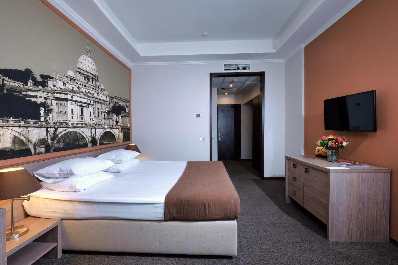 Rius Hotel Lviv - image 4
