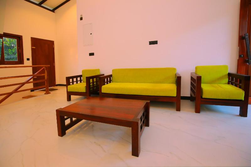 Coco Breeze 4BR Private Family Villa in Ahangama - image 2