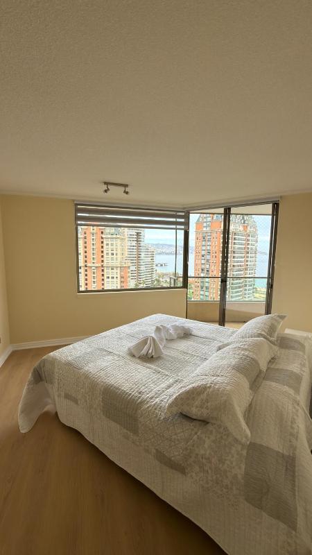 Piso con vista al mar céntrico precio único - image 32