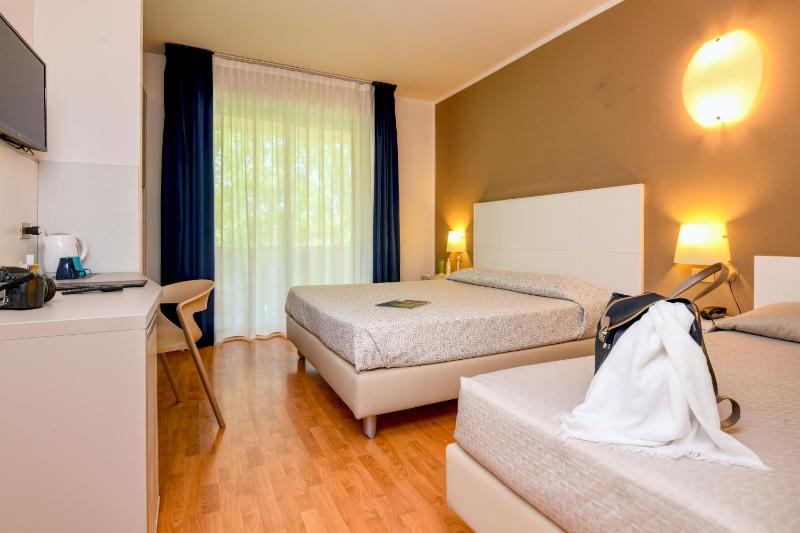 Hotel Riel - image 11