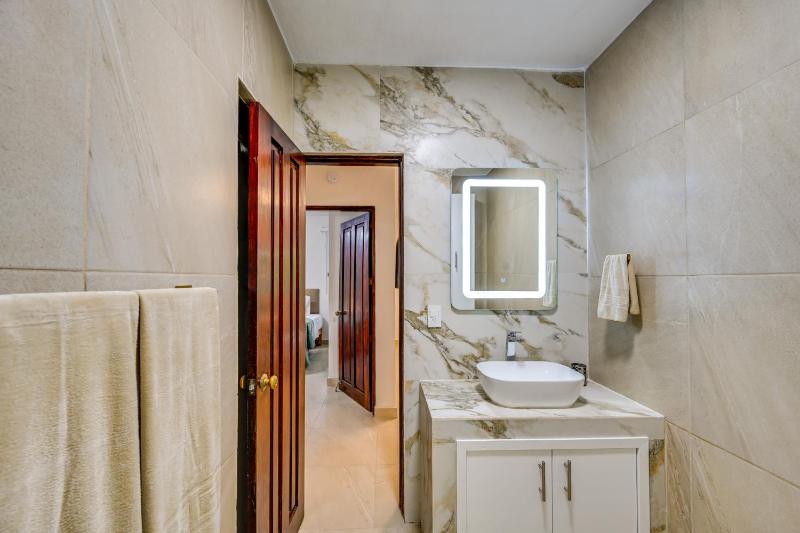 1 Block to Playa Los Tules Pool Access! Lush Unit - image 4