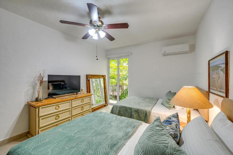 1 Block to Playa Los Tules Pool Access! Lush Unit - image 15