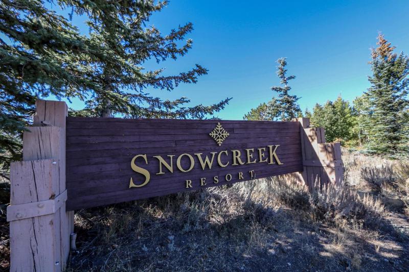 Snowcreek V #819 condo - image 14