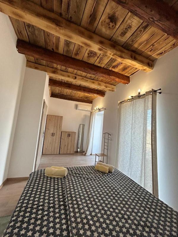 House Sara - image 2