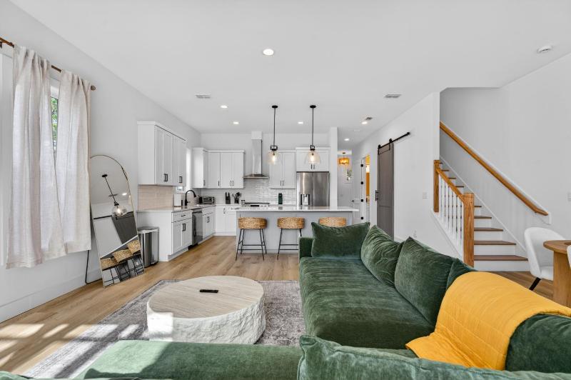 Townhomes with Pool and Game Room by Isla Dorada - image 7